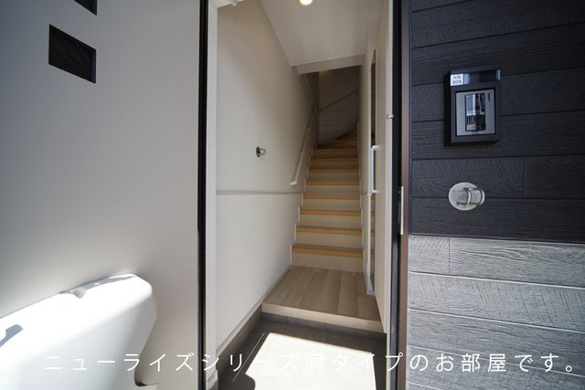 ヒュッゲ　ハウス　Ａ棟の玄関