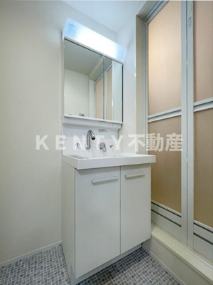 【洗面所】 | ウィステリア東雪谷 | ゆったりとスペースのある洗面所