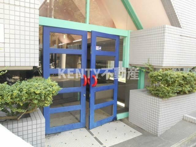 【エントランス】 | ヴェルドール芳花園 | 清潔なエントランスです