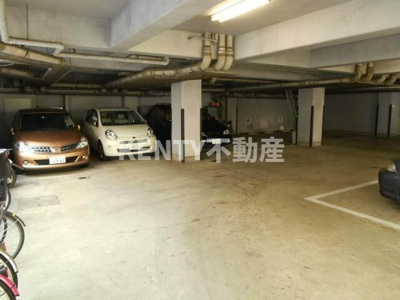 【駐車場】 | ヴェルドール芳花園 | 駐車場完備です