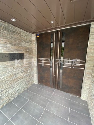 【エントランス】 | ガリシア池上Ⅱ | ゆとりのあるエントランスです