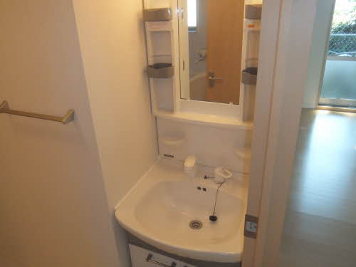 熊本市中央区井川淵町のアパートの独立洗面台