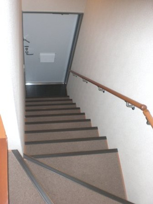 【玄関】 | レオパレスＬｕｍｉｅｒｅ元町Ⅱ