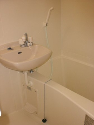 【浴室】 | レオパレスＬｕｍｉｅｒｅ元町Ⅱ