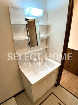 【独立洗面台】 | ルミエール | 朝の身支度には欠かせない独立洗面化粧台
同型タイプ