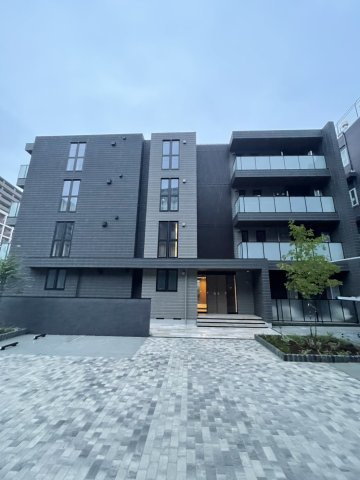 Ｃｈｌｏｅ　Ｗｅｓｔの外観