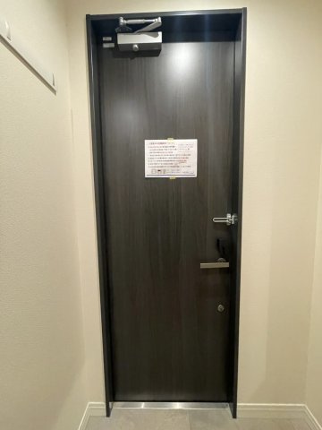 Ｃｈｌｏｅ　Ｗｅｓｔの玄関