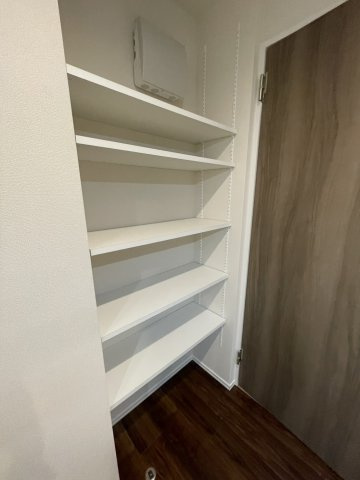 Ｃｈｌｏｅ　Ｗｅｓｔの収納