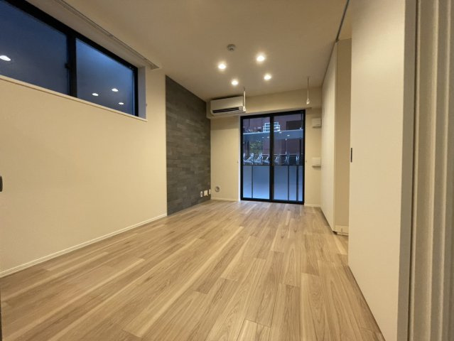 Ｃｈｌｏｅ　Ｗｅｓｔの居間・リビング