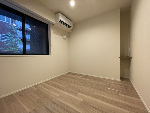 Ｃｈｌｏｅ　Ｗｅｓｔの寝室