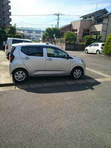 スクエアコートⅢの駐車場
