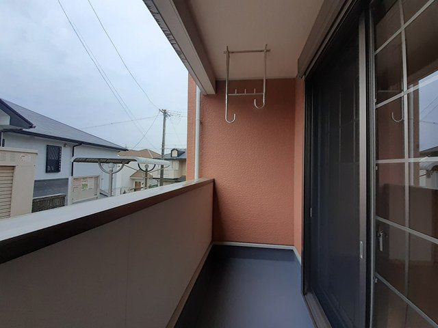 サンリットララのバルコニー|バルコニーからの眺めを楽しみながら食事をしませんか