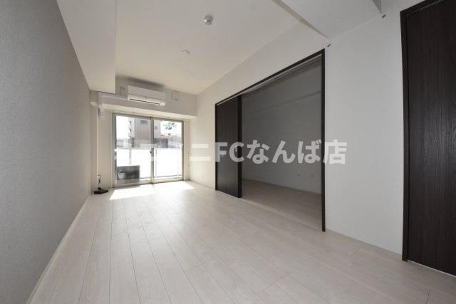 DAIYA STORK 阿波座の居間・リビング