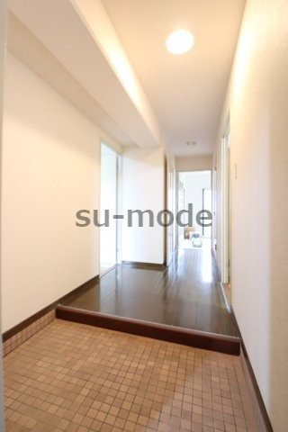 ミューズコートの玄関