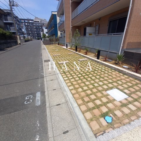 リブリ・サンヴェーラの駐車場