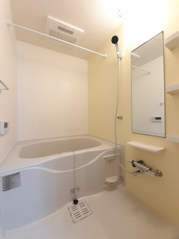 ｒｉｖｅｒ　ｓｉｄｅはるか　Ａの浴室