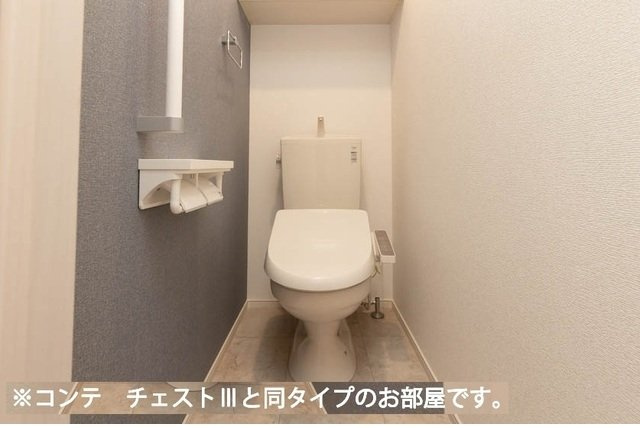 エメラ　ファミーユのトイレ