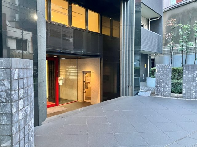 コンパートメント東京中央のエントランス