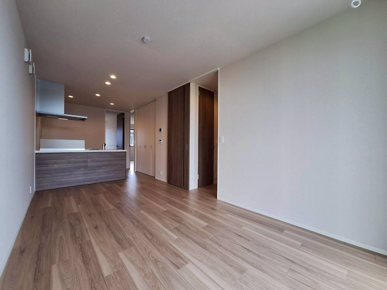 Ｎｉｖ　Ｓｈｏｎａｎ　Ｒｅｓｉｄｅｎｃｅの居間・リビング