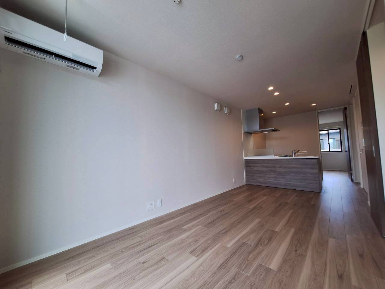 Ｎｉｖ　Ｓｈｏｎａｎ　Ｒｅｓｉｄｅｎｃｅの居間・リビング