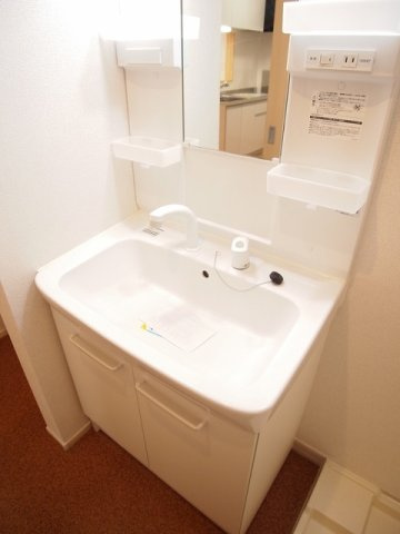 アルトゥーラⅡの洗面所