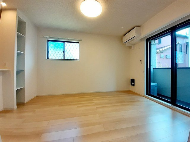 フェリーチェⅠの居間・リビング|居間です