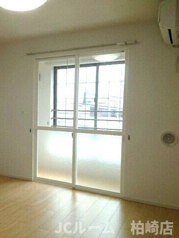 チェリー・ブロッサムの居間・リビング