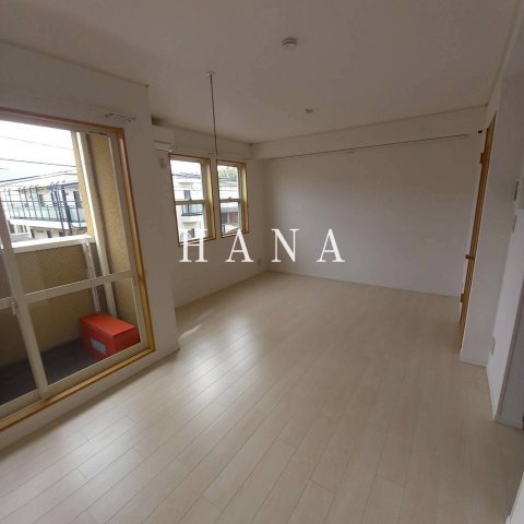 ラクールＭの居間・リビング