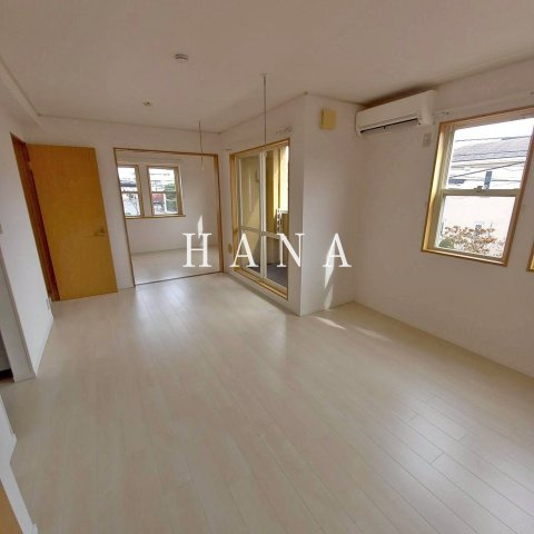 ラクールＭの居間・リビング