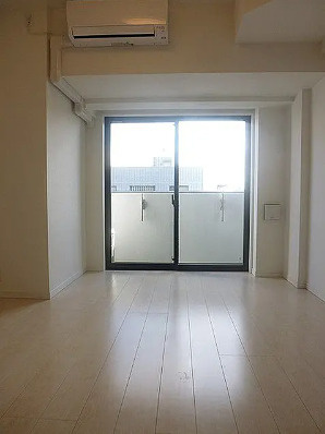 メイクスデザイン住吉アジールコートの居間・リビング