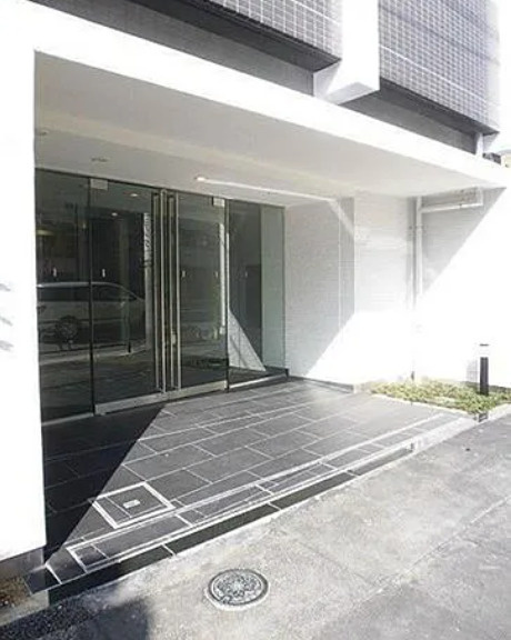 メイクスデザイン住吉アジールコートのエントランス