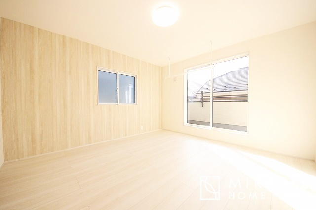 【寝室】 | 暮らしやすさを考えたプランで快適な現地ロケーションを実現。安らぎに満たされる、ゆとりのある日々を過ごせます♪