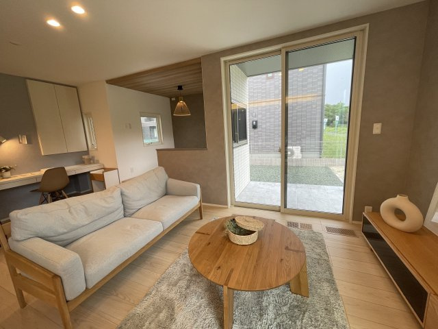 合志南プレイスの居間・リビング