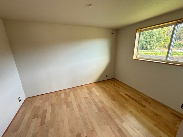 旭志建売の洋室
