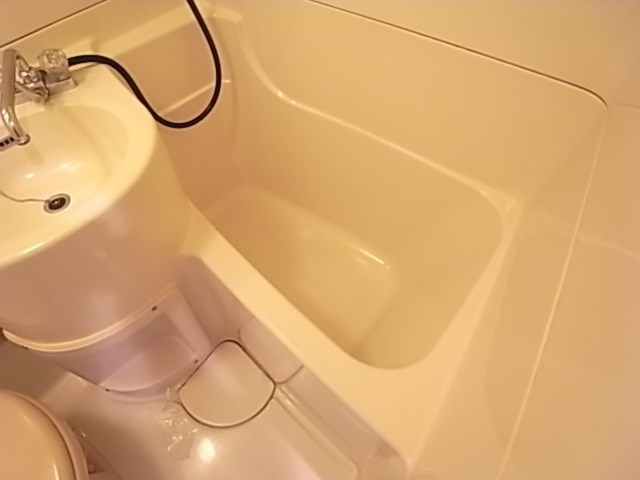 NEOダイキョー神戸元町の浴室