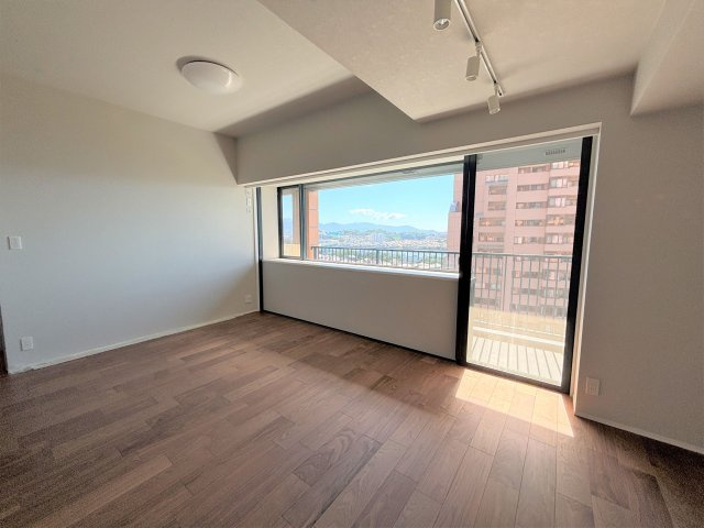 【居間・リビング】 | ネクサス百道レジデンシャルタワー☆仲介手数料無料☆