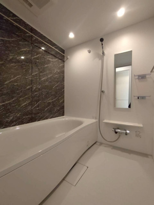 【浴室】 | クローバーノワール