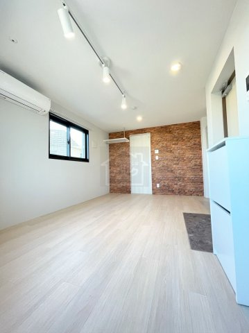 グラスプラス上中里の居間・リビング