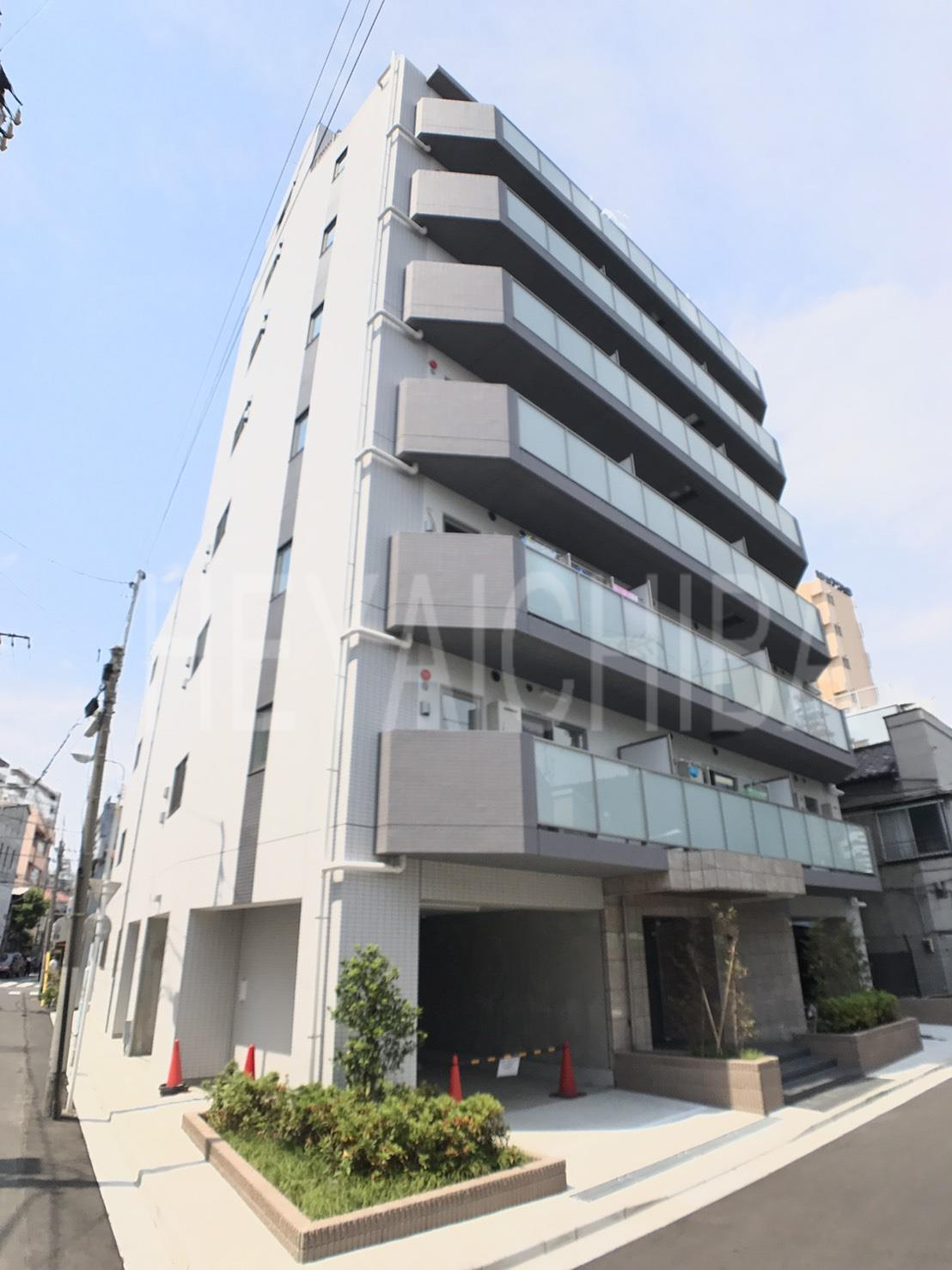 アヴニールイシ南千住の外観