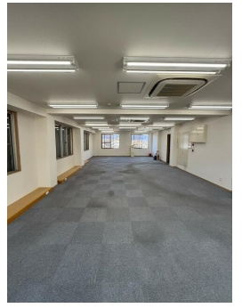 西院Mビルの内装