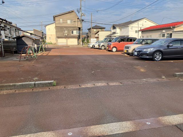 まるみやパーキングの周辺