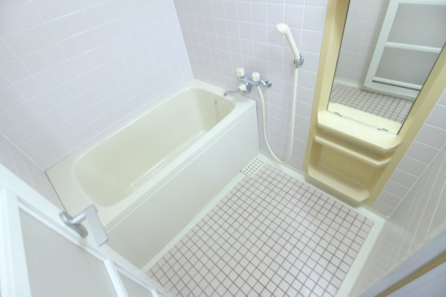 コスモ舞子坂弐番館の浴室