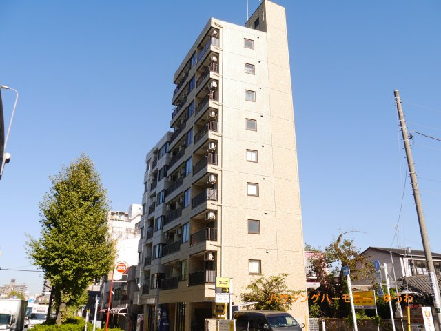 【外観】 | フレックス板橋 | 穏やかな風と陽光を導き、プライバシーに配慮された設計プランを採用し、居住性を一段と心地よいものにしています。