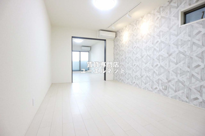 【居間・リビング】 | フジパレス阪急豊津駅南Ⅱ番館 | ゆったりとくつろげる、落ち着きのある居室空間です