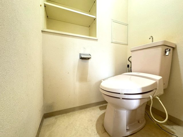 ＪＲ東海道本線「瀬田」駅まで徒歩９分◆専用庭付き３ＬＤＫ◆陽当たり良好◆コスモ瀬田のトイレ|トイレ