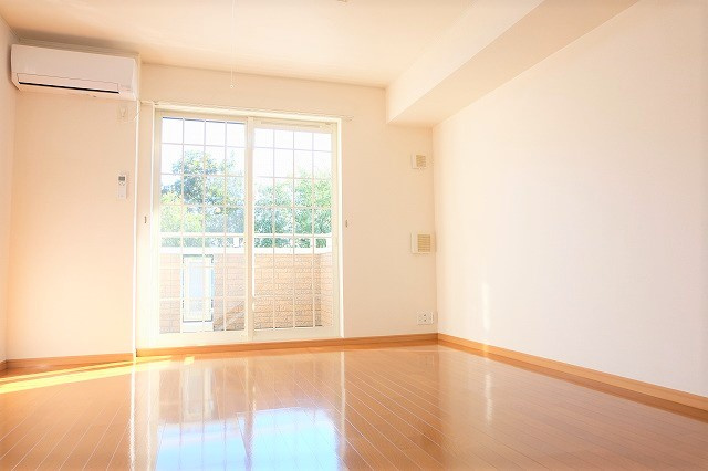 セイバリーⅡの居間・リビング