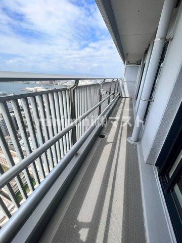 オークプリオタワーのバルコニー|※別号室参考写真