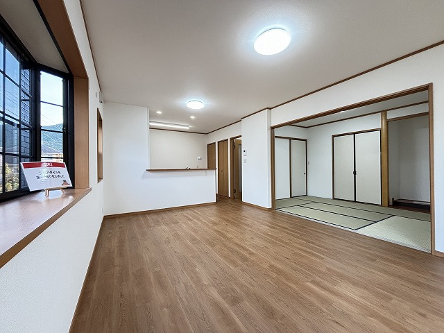 【居間・リビング】 | 福岡市早良区内野3丁目　戸建て