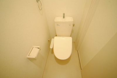 【トイレ】 | リブレア津福本町B棟 | ゆったりとした空間のトイレです