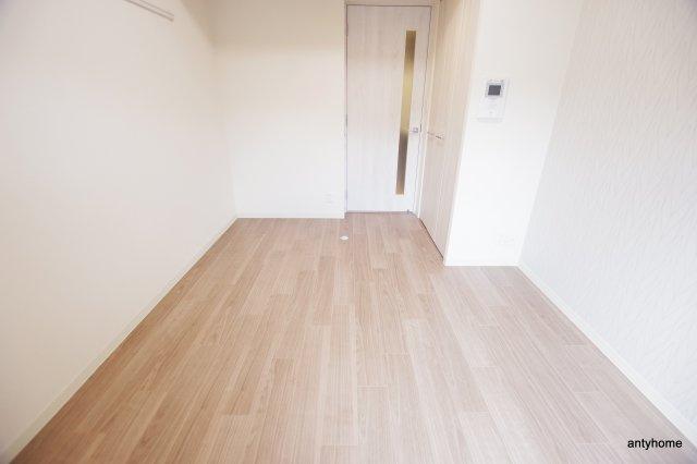 プレサンス四天王寺前夕陽ヶ丘アクティ　仲介手数料無料の洋室